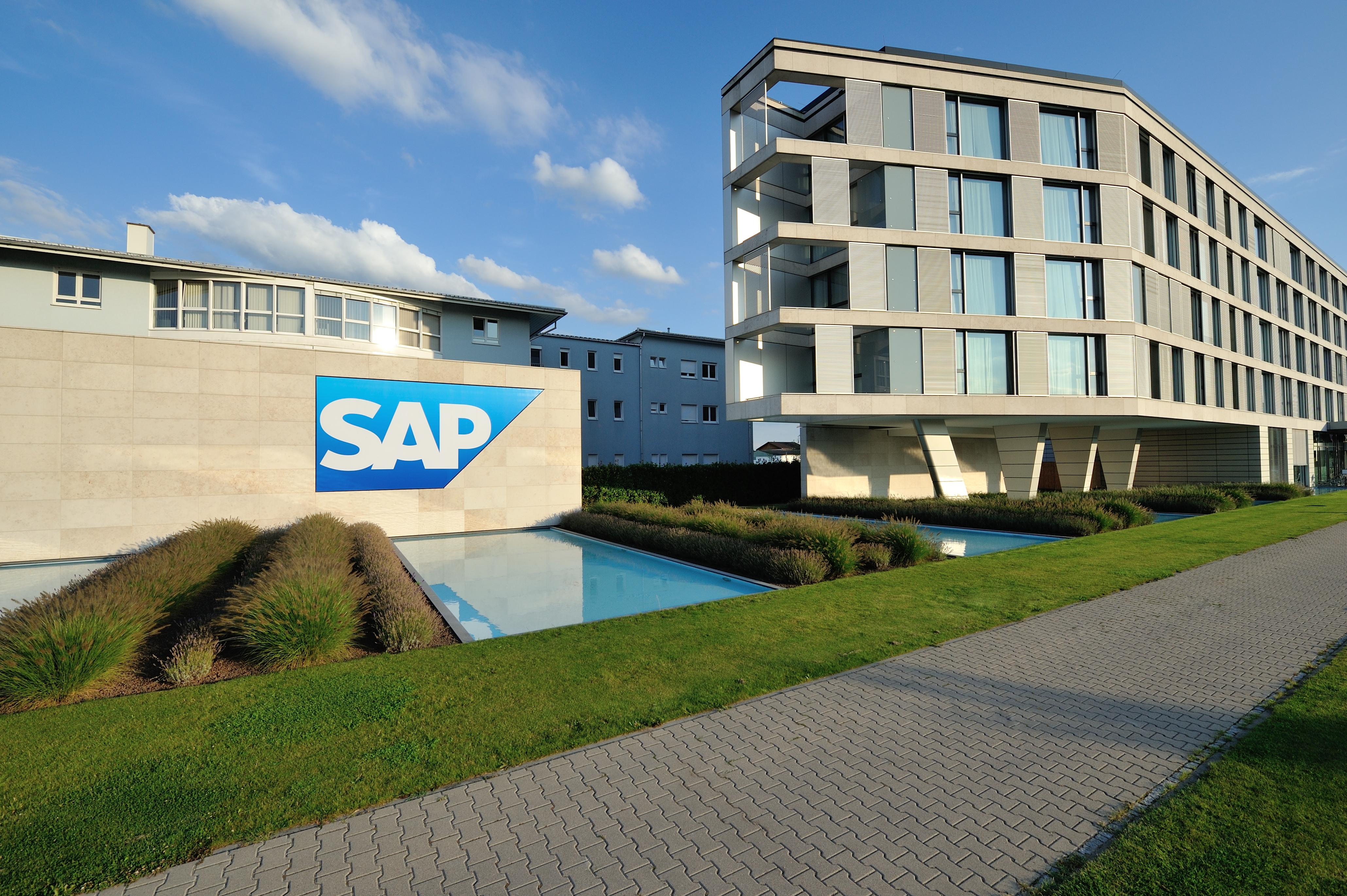 SAP Announces Preliminary Q4 and Full-Year 2021 Results
