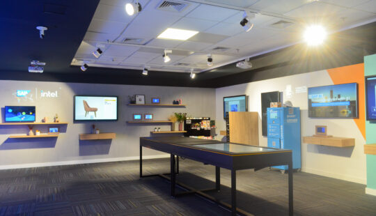 SAP e Intel inauguram espaço de coinovação com clientes