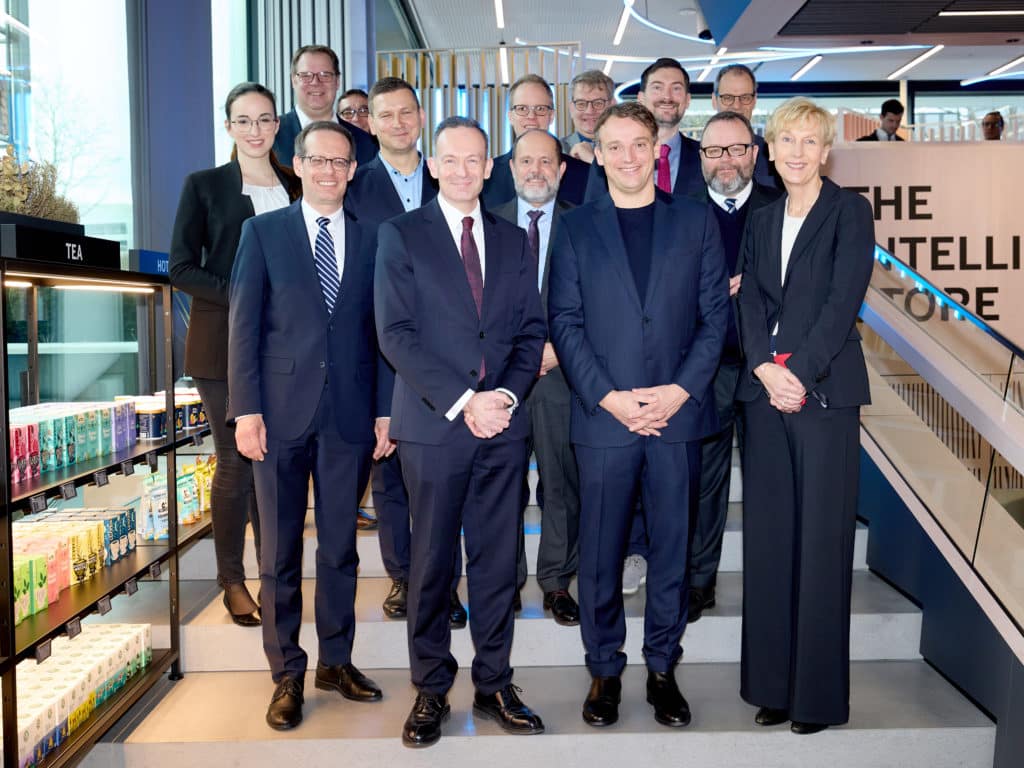Die Delegation von Bundesminister Volker Wissing beim Besuch in der SAP-Zentrale in Walldorf.