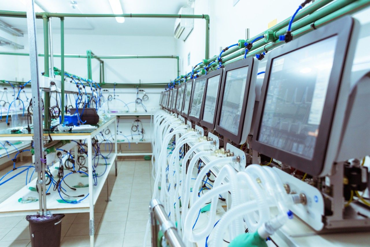 Grupo Mirgor fabrica miles de respiradores artificiales con el respaldo de SAP  