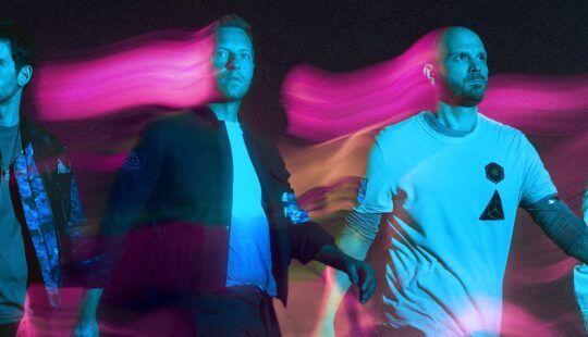 Ny app viser Coldplay-fans den grønneste veien til sommerkonsertene